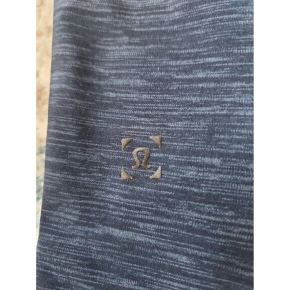 Lululemon Men's Size Large Navy Lined Athletic Shorts - Picture 3 of 4